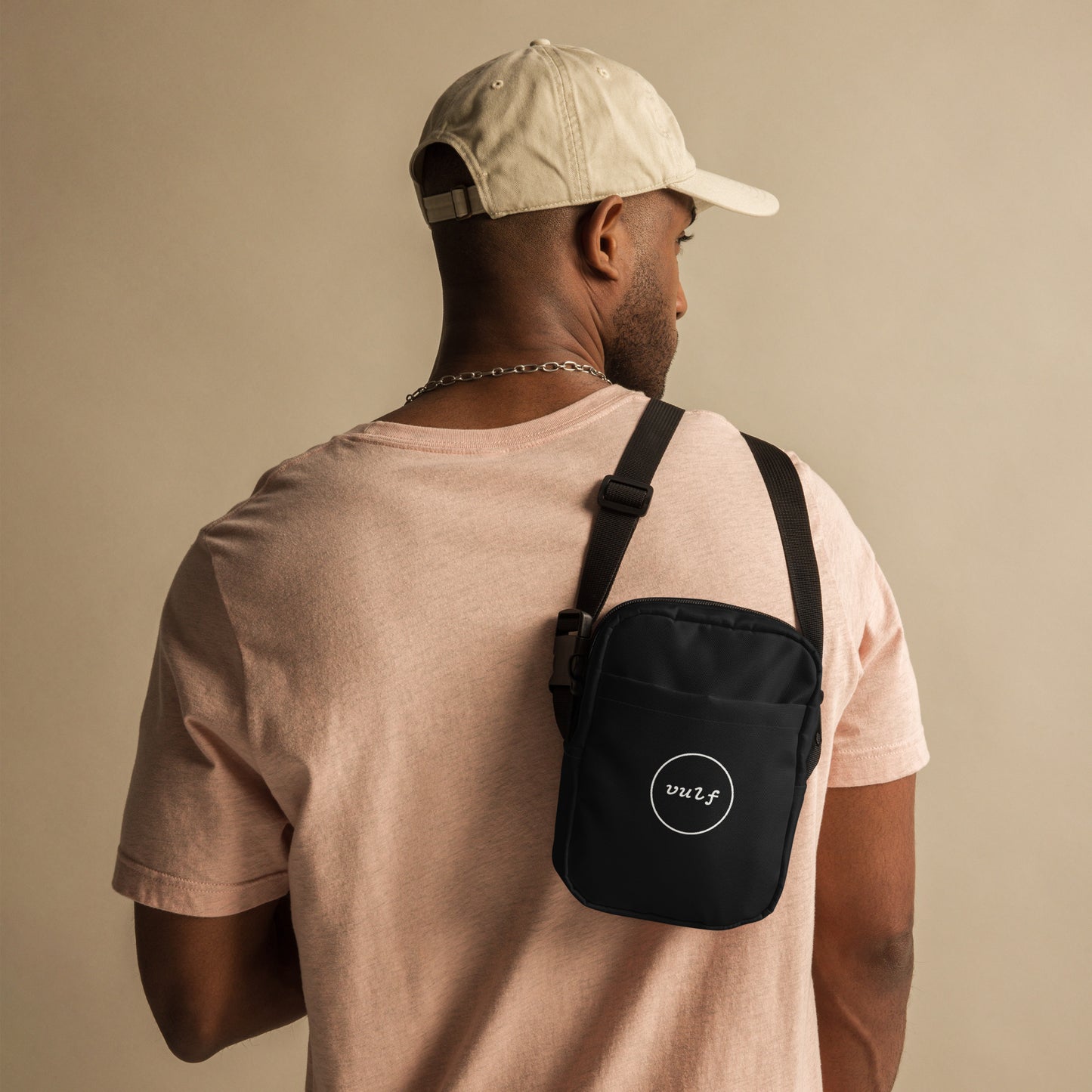 Vulf Circle Cross-Body Bag (Black)
