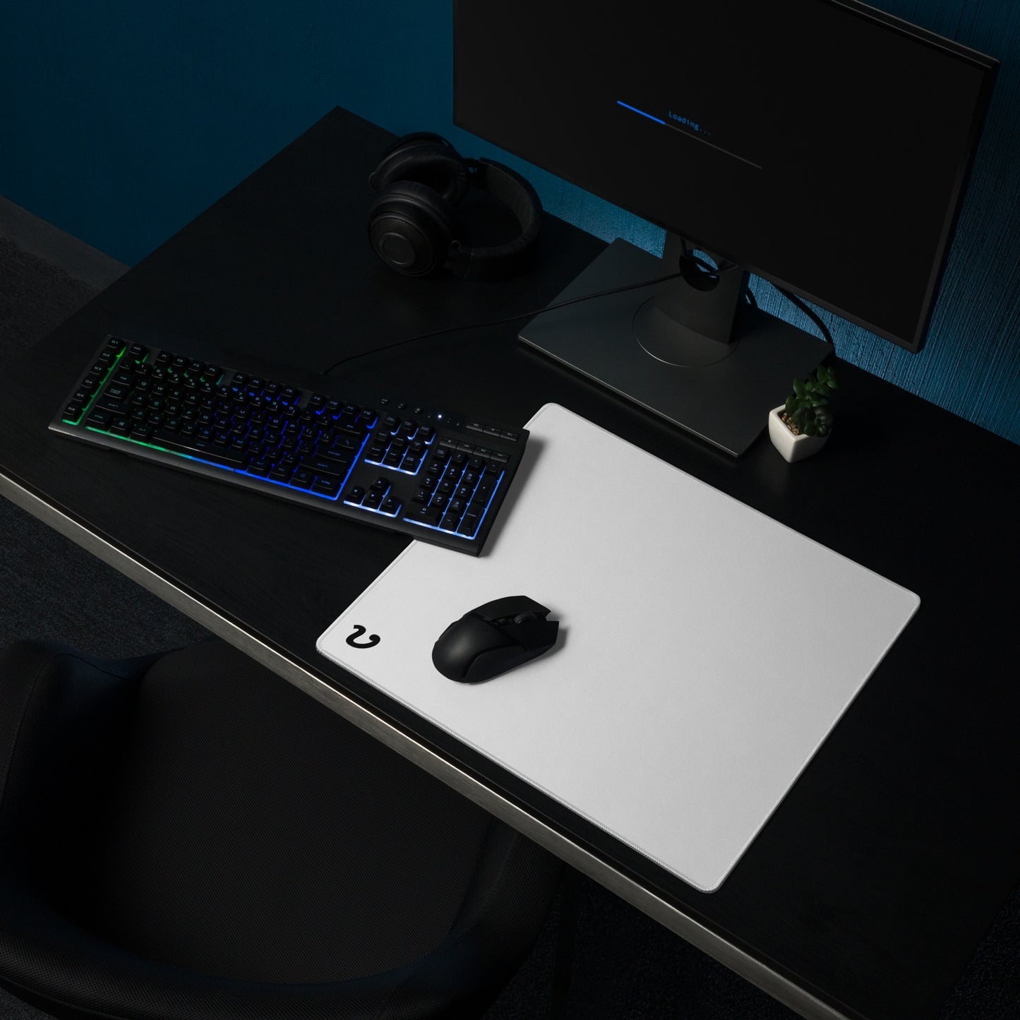 "V" Mouse Pad